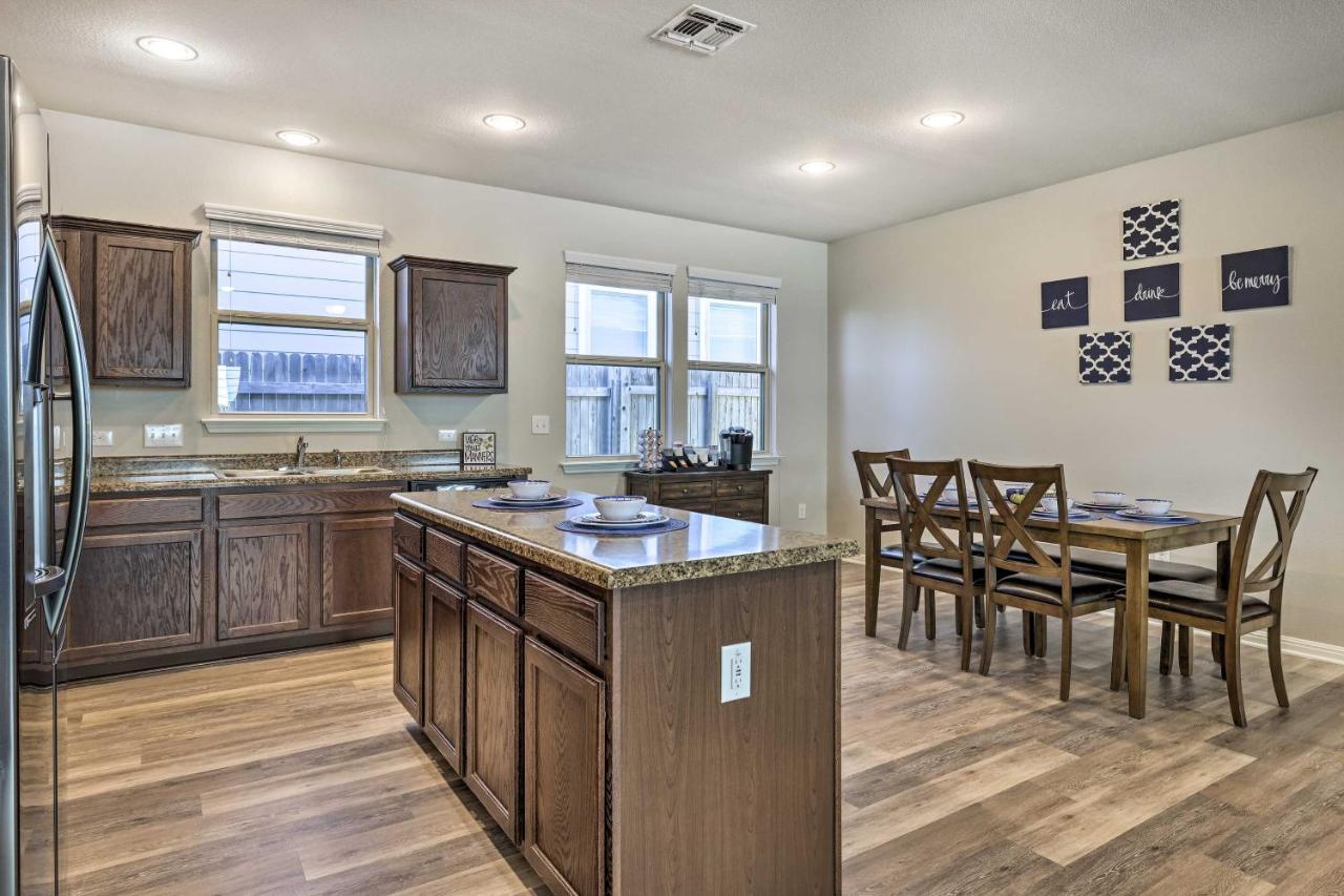 Buda Home With Smart Tv About 19 Mi To Downtown Austin 外观 照片