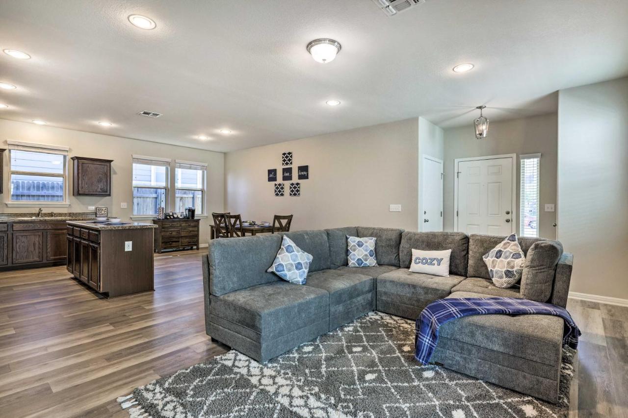 Buda Home With Smart Tv About 19 Mi To Downtown Austin 外观 照片