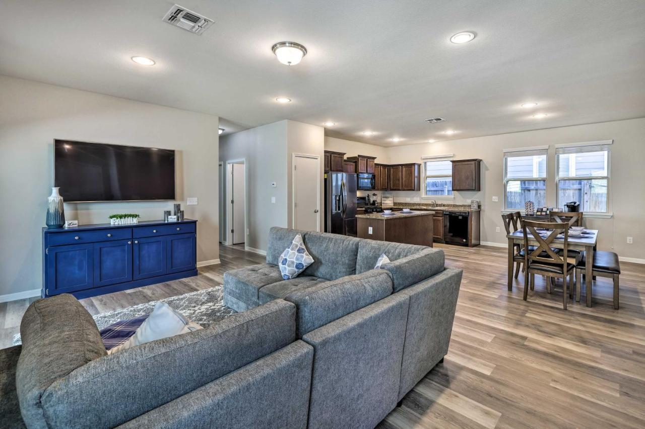 Buda Home With Smart Tv About 19 Mi To Downtown Austin 外观 照片