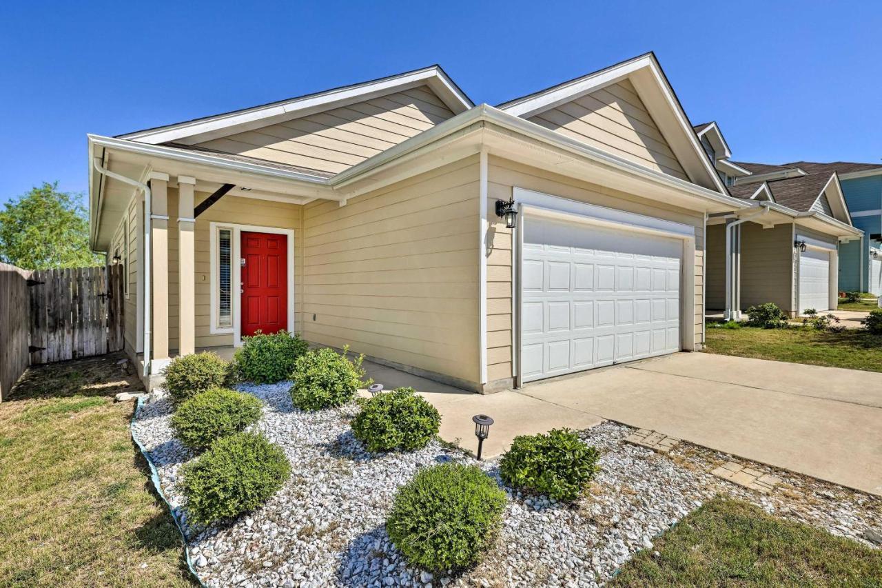 Buda Home With Smart Tv About 19 Mi To Downtown Austin 外观 照片