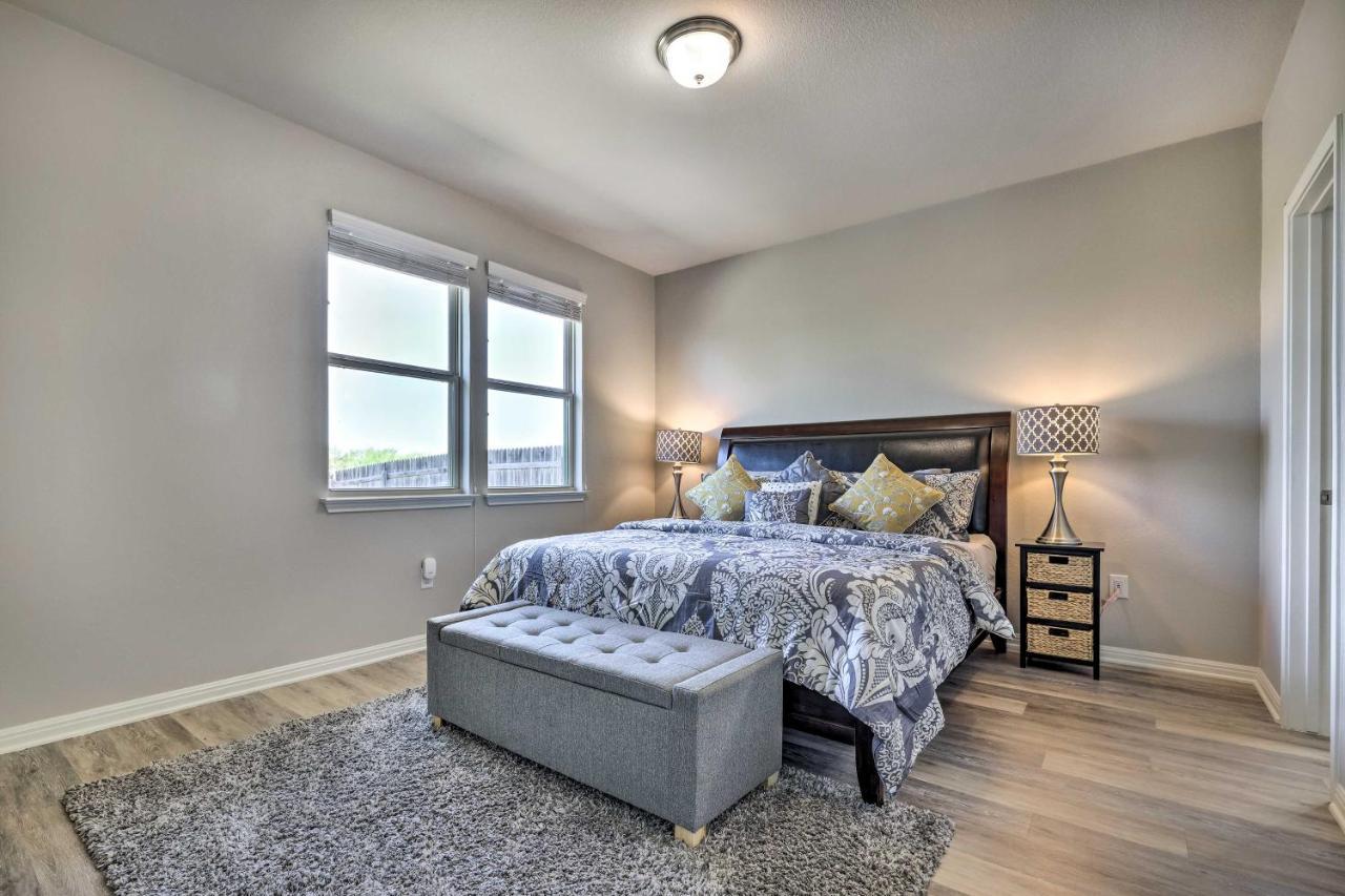 Buda Home With Smart Tv About 19 Mi To Downtown Austin 外观 照片
