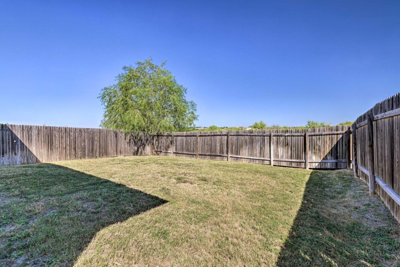 Buda Home With Smart Tv About 19 Mi To Downtown Austin 外观 照片